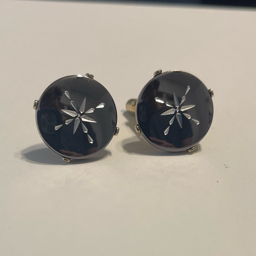 Vintage men’s cuff links